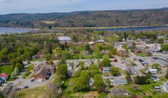 38 Elm St, Charlestown, NH 03603