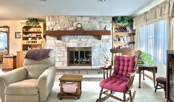 244 MILLER, Akron, PA 17501