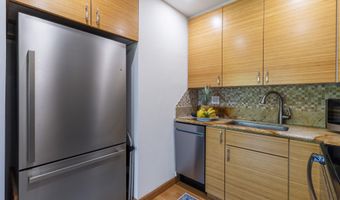 2050 KANOE St 208, Kihei, HI 96753