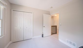 3085 N Foxridge Ct, Ann Arbor, MI 48105