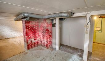 1053 Washington Ave, Alton, IL 62002