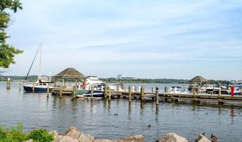 9 FRANKLIN St, Alexandria, VA 22314