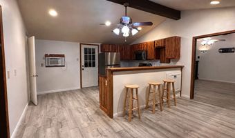 200 Watts Ln, Big Sandy, TN 38221