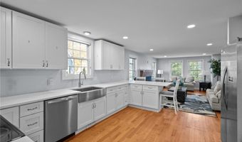 31 Swan St, North Providence, RI 02911