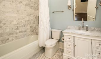 72 Windsor Rd, Asheville, NC 28804