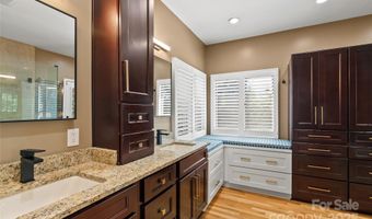 71 Portobello Rd, Arden, NC 28704
