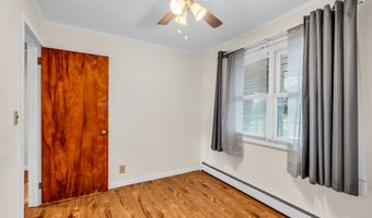 615 Riverside Dr, Bayville, NJ 08721