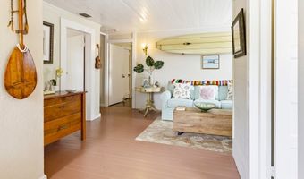 128 4th St, Apalachicola, FL 32320