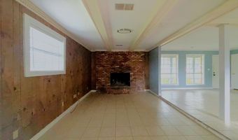 408 Pine Glen Dr, Albany, GA 31707