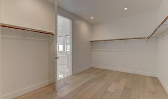 10740 Steel Ridge Ct, Las Vegas, NV 89135