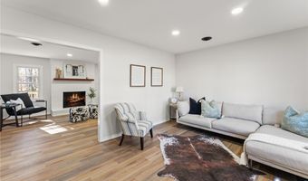 405 Thompson St, Ashland, VA 23005