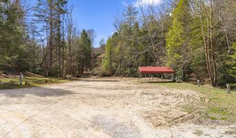 645-1 Right Fork Fixer Rd, Beattyville, KY 41311