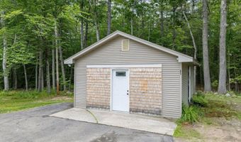 314 Wentworth Rd, Brookfield, NH 03872