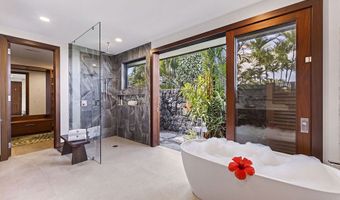 78-7032 MOLOLANI St, Kailua Kona, HI 96740