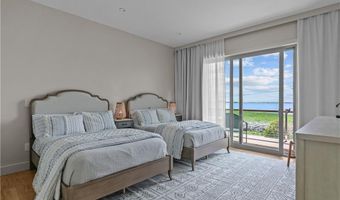 82 Ellery Rd, Newport, RI 02840