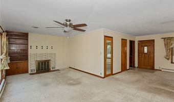 1208 Rapids St, Adel, IA 50003