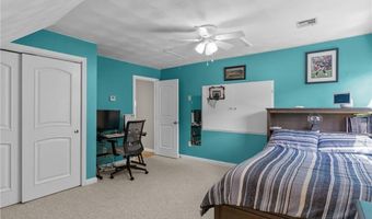 10 Lantern Brook Dr, Lincoln, RI 02865