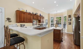 9209 TOWN GATE Ln, Bethesda, MD 20817