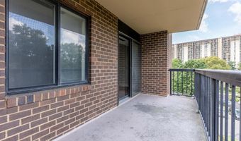 200 N PICKETT St 311, Alexandria, VA 22304