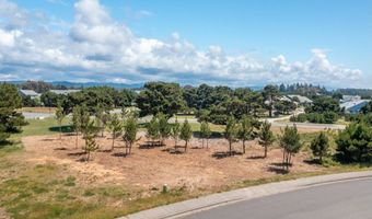 2754 LINCOLN Ave 1, Bandon, OR 97411