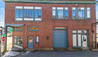 2 Bangor St, Augusta, ME 04330
