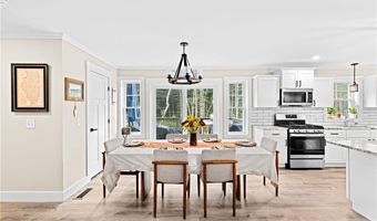 8 Big River Rd, Coventry, RI 02816