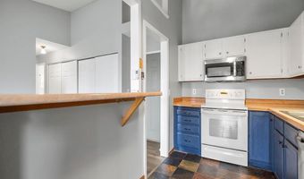 7632 157th St W 308, Apple Valley, MN 55124