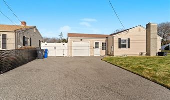 16 Fern Dr, East Providence, RI 02916