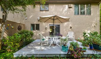 23 Heritage Dr 23, Bourne, MA 02532