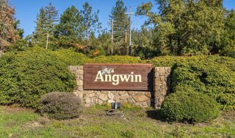1045 Summit Lake Dr, Angwin, CA 94508