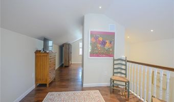 24 Anthony St, Newport, RI 02840