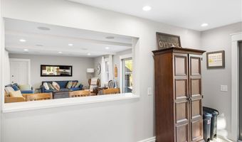 138 Carroll Ave, Newport, RI 02840