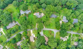1212 Burtonwood Cir, Charlotte, NC 28212