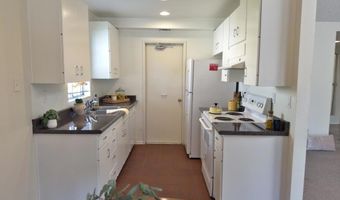 24121 Village 24, Camarillo, CA 93012