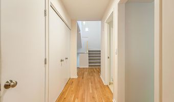 22 Haverhill Ct, Ann Arbor, MI 48105