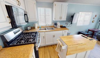 16219 LOWER HARBOR Rd 22, Brookings, OR 97415