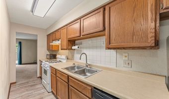 931 Trimble Dr, Akron, OH 44307