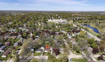 2207 S GLADYS Ave, Appleton, WI 54915