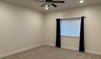 5760 NORTHSIDE Xing Unit D, Chubbuck, ID 83202