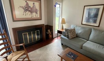 52 Currier Way 52, Cheshire, CT 06410