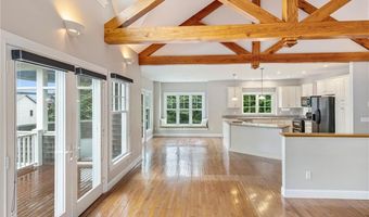 21 Bonnet View Dr, Jamestown, RI 02835