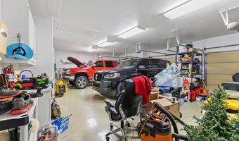2100 E 21st St, Ada, OK 74820