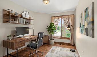 1908 Bent Tree Ct, Auburn, IN 46706