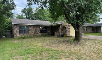 412 7th St, Barling, AR 72923