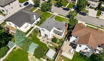 103 Nassau Dr, Albertson, NY 11507