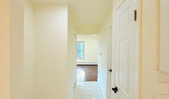 833 W Heritage Dr 1, Addison, IL 60101