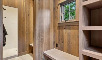 1099 Indian Trl S, Afton, MN 55001