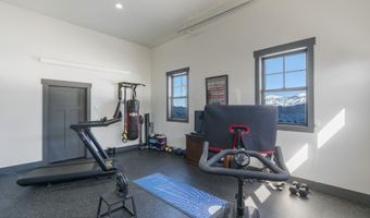 785 STRAWBERRY HILLS Dr, Bedford, WY 83112