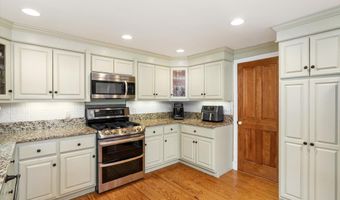 43 N Main St, Allentown, NJ 08501