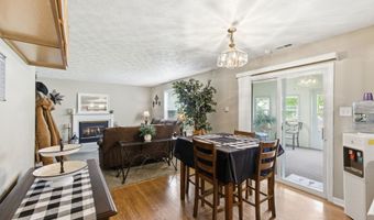 190 Springwood Dr, Avon, IN 46123